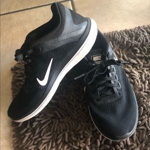 Nike Fit Sole Running Sneakers Size 6